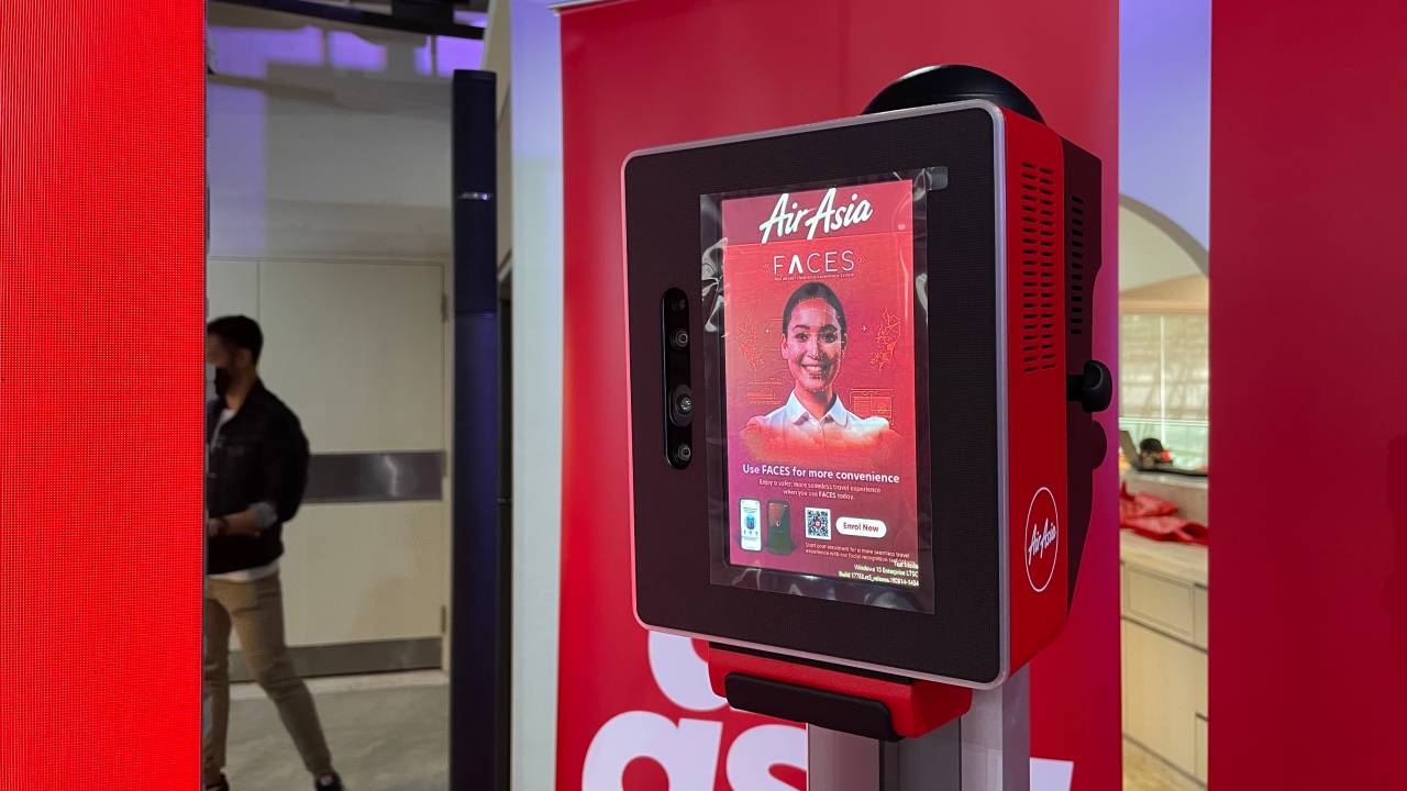 AirAsia introduces seamless and contactless app; FACES, first facial recognition technology in Asia for ticket purchasing, food ordering and more in one app.