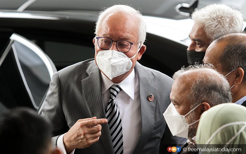 Judge Blasts Najib as 'National Embarrassment' 